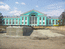 Вокзал г. Кемерово, вид со стороны города. На переднем плане постамент, на который будет установлен паровоз